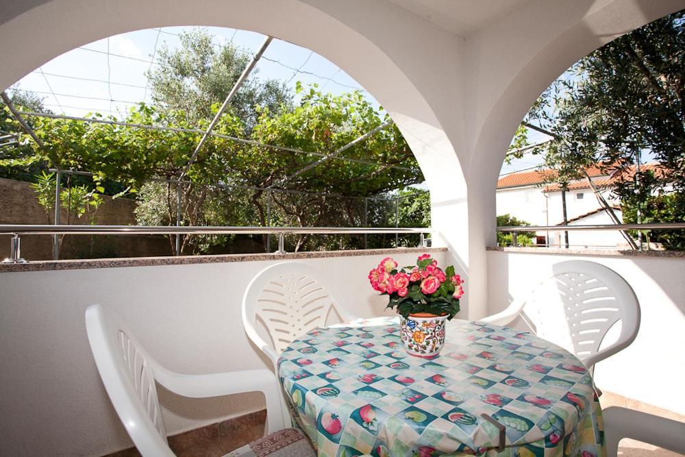 Apartments Mato Крк Экстерьер фото