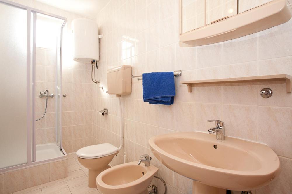 Apartments Mato Крк Экстерьер фото