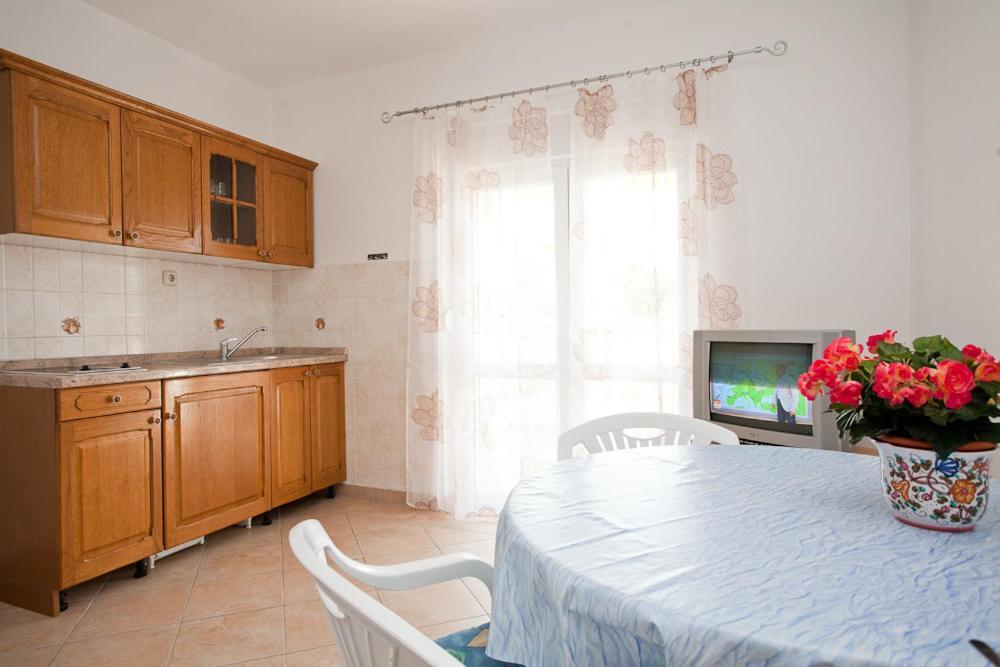 Apartments Mato Крк Экстерьер фото