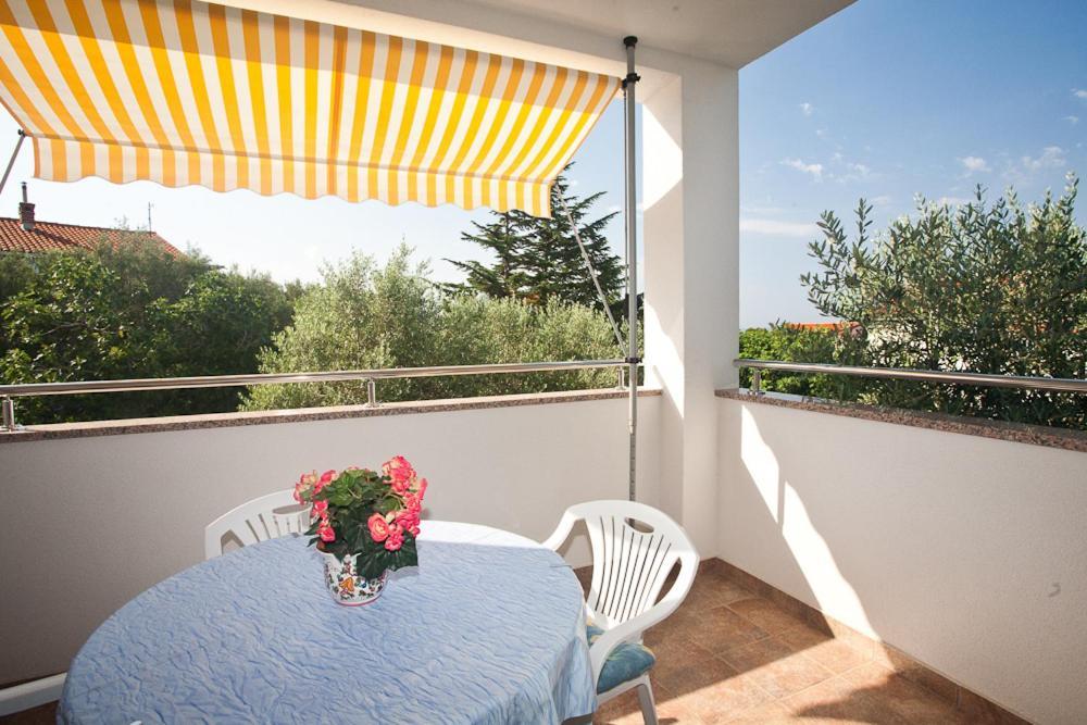 Apartments Mato Крк Экстерьер фото
